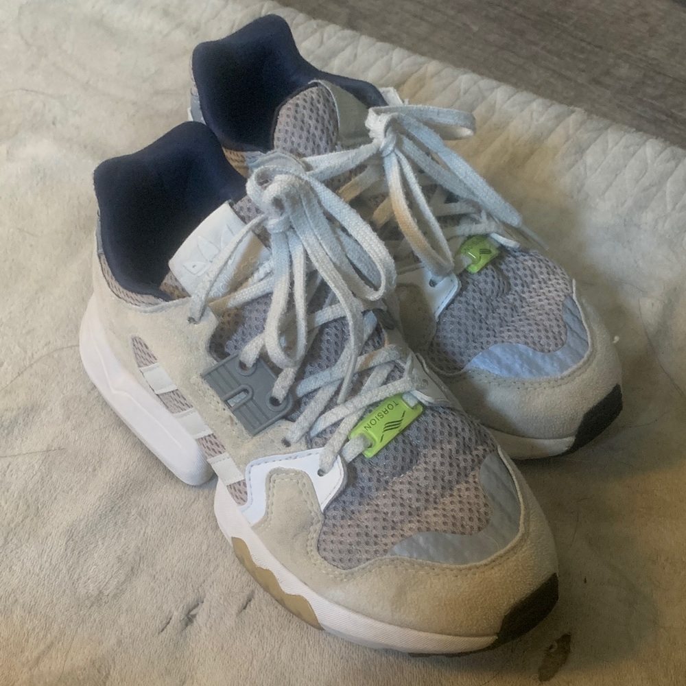 Adidas Off white silver women’s sneakers with green accents